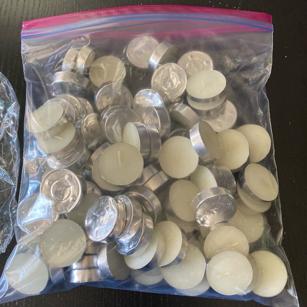 Everyday Essentials Tealights - 100 Pack - White & Silver